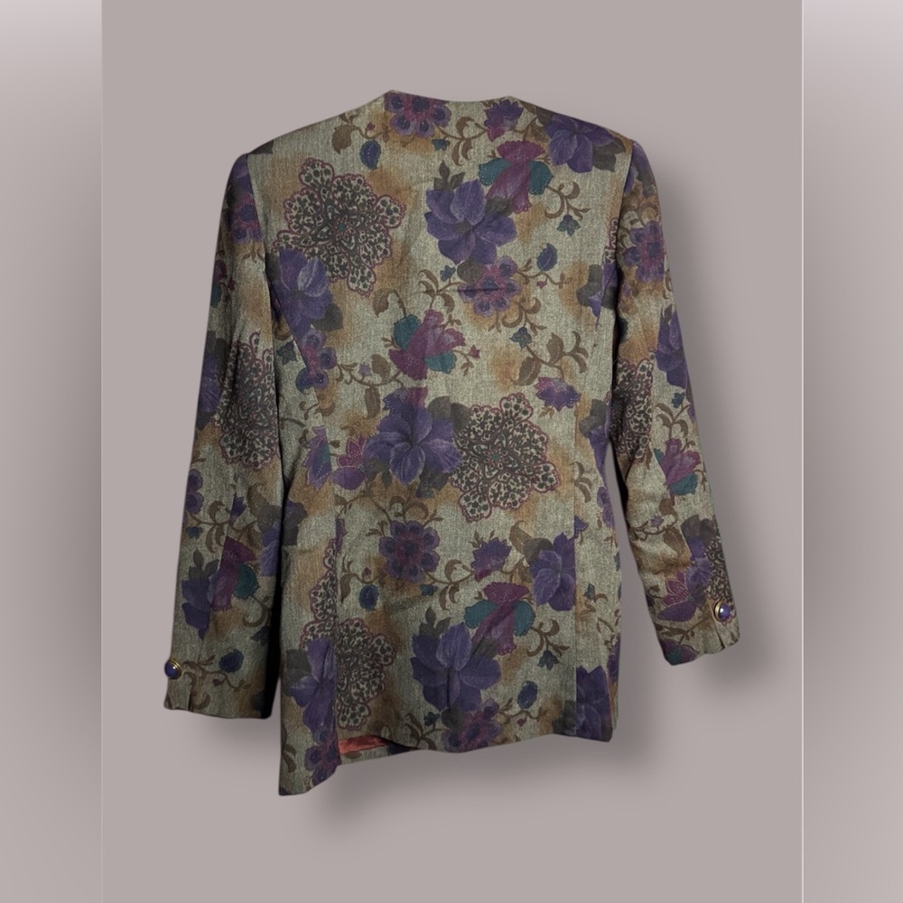 Floral Patterned Blazer - Picture 2 of 3